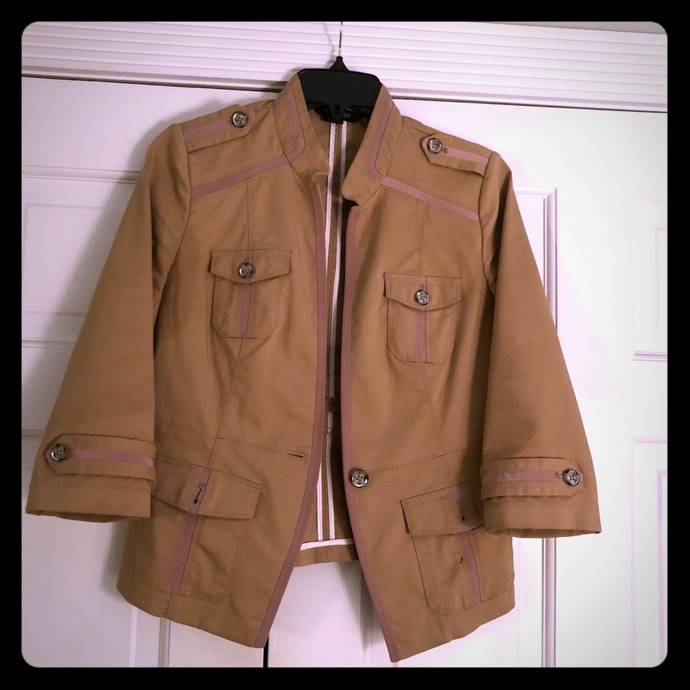 Beige WHBM spring blazer